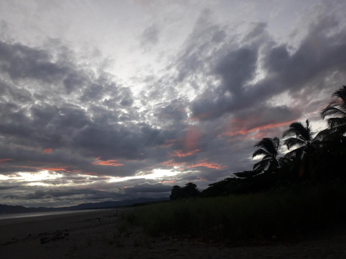 Hostal Pachamama Isla de Canas Екстер'єр фото